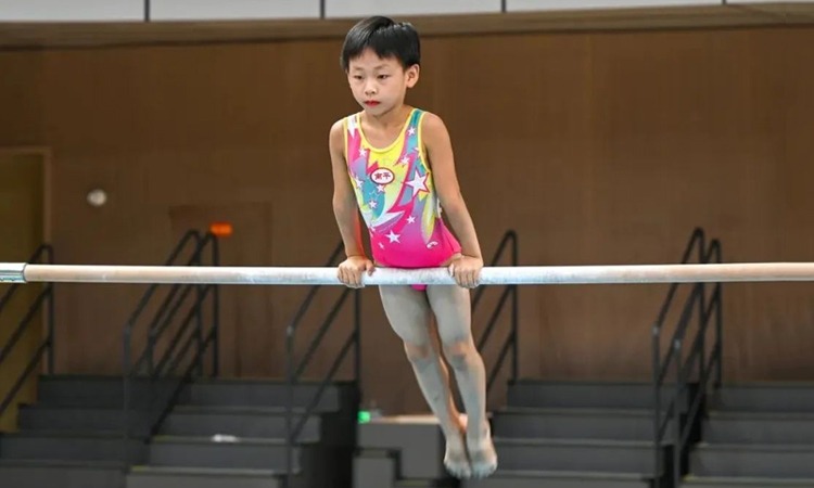 斯诺克冠军联赛：黑马力压3大名将，小组夺冠，147先生险翻车！