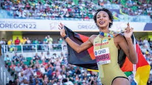 金州勇士遭遇惨败，热火两小将崭露头角