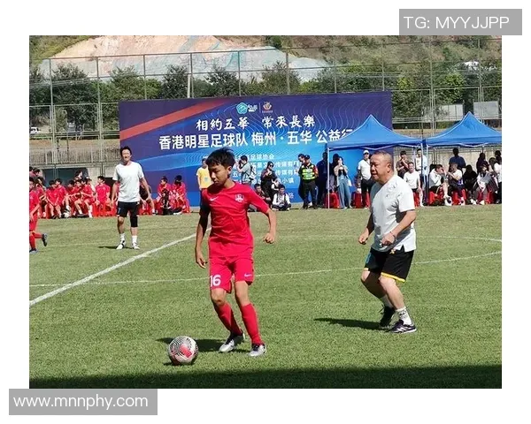 男篮启程回国！球员情绪低沉，北京3将洽谈，明日开启俱乐部杯！